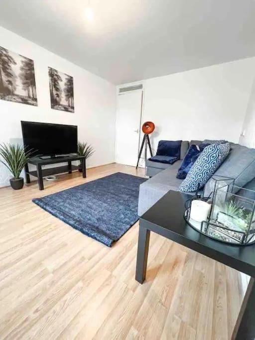 Spacious Two Bedroom Flat Londres Extérieur photo