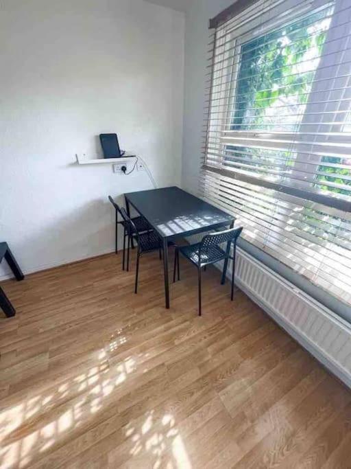 Spacious Two Bedroom Flat Londres Extérieur photo