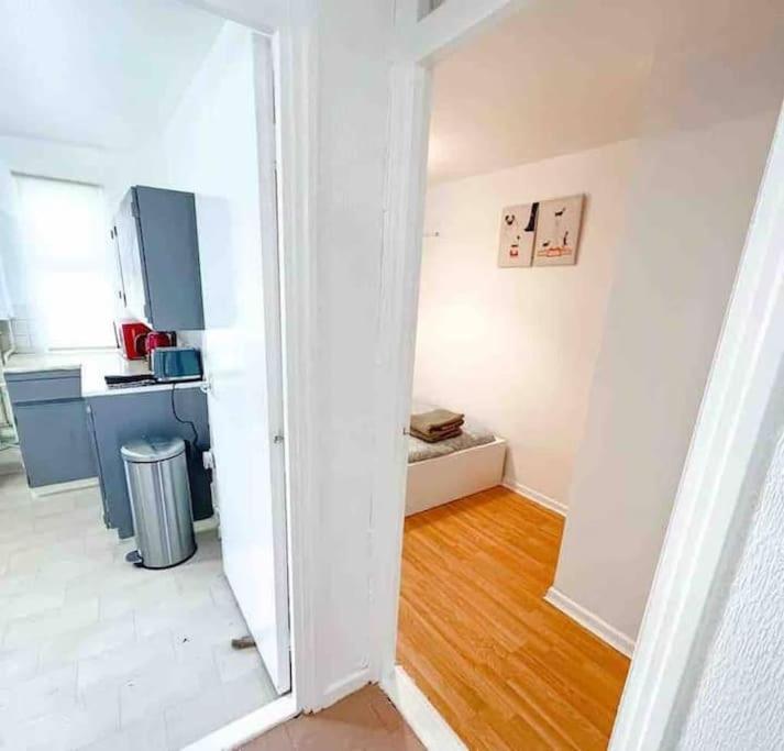 Spacious Two Bedroom Flat Londres Extérieur photo