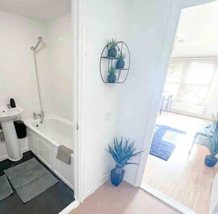 Spacious Two Bedroom Flat Londres Extérieur photo